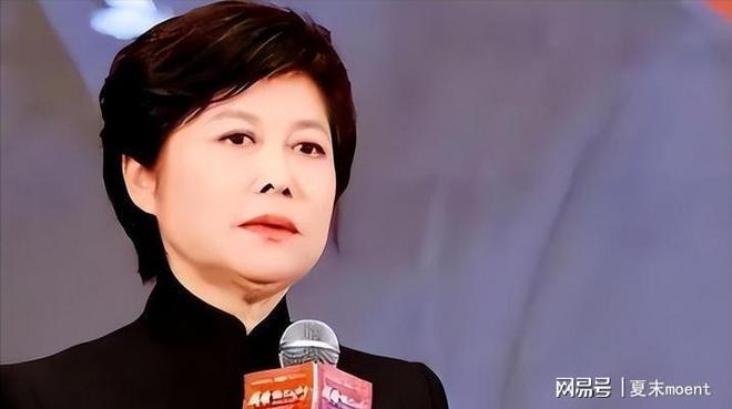 退休前换了小房子，住几年才醒悟：大房子才适合养老