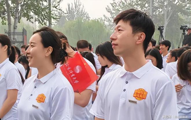 场均28+7!火箭若引进巨星前锋,可盘活全队?杜兰特改打大前锋