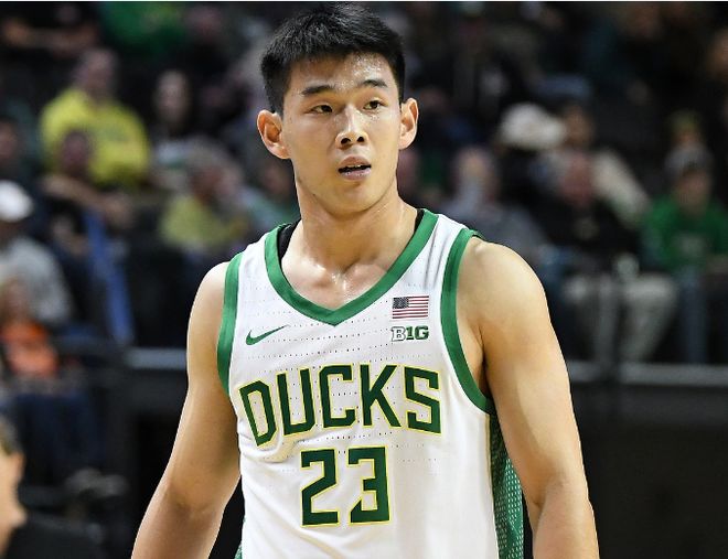 首轮3球，铃木唯人是历史第三位在德甲戴帽的日本球员