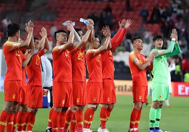 中国女篮官宣：王思雨李星诺张梓涵暂时离队 23人名单剩12人在训