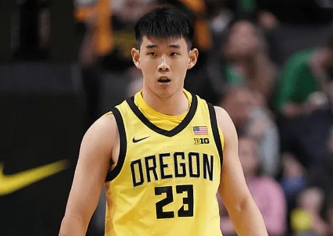 首轮3球，铃木唯人是历史第三位在德甲戴帽的日本球员
