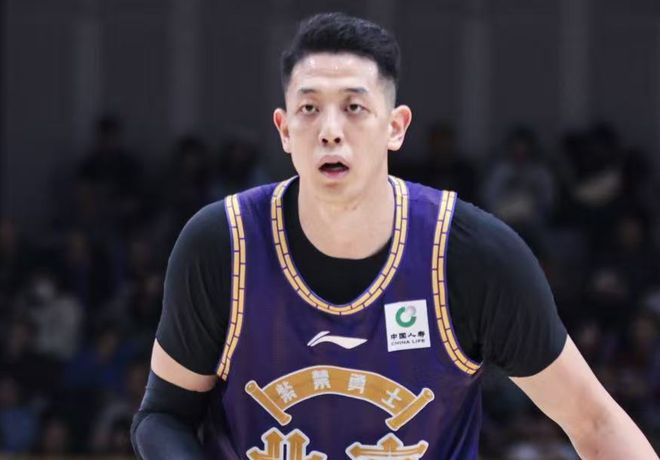 NBA 大变天！詹姆斯狂降 4900 万拿底薪，场均 8 分悍将凭啥捡 64