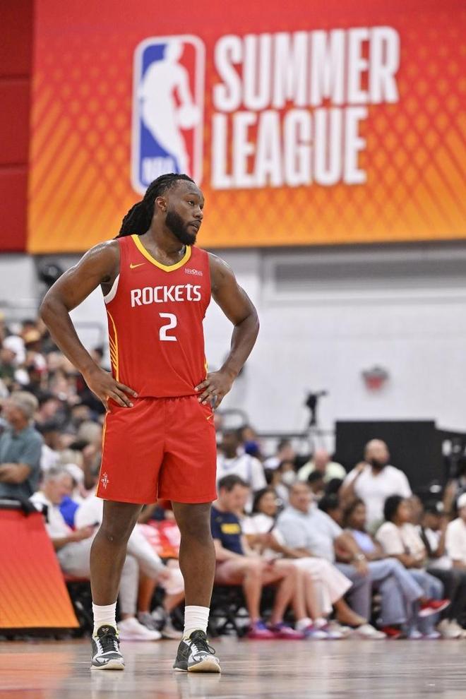NBA时代双雄两种归宿：38岁库里一人一城，41岁詹姆斯四海逐梦