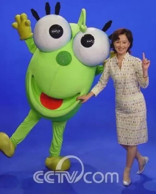中国男篮阵容调整，高诗岩离队赴美治伤，胡明轩伤愈回归！